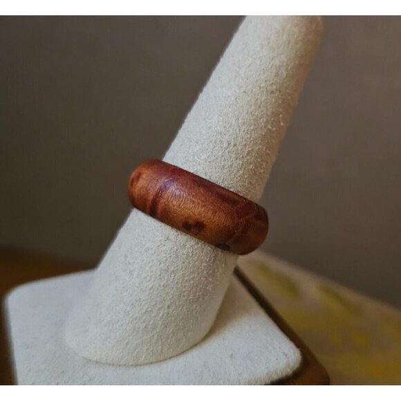 Size 8 Real Wood Unisex Ring Handcrafted Matte Finish Minimalist Jewelry - Picture 2 of 4